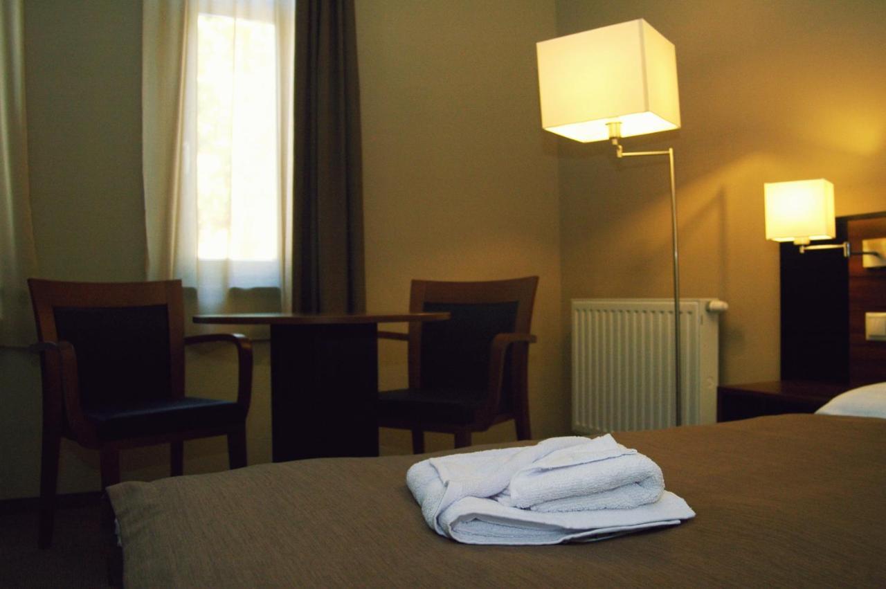Fiaker Panzio Bed & Breakfast Zalaszentgrot Bagian luar foto
